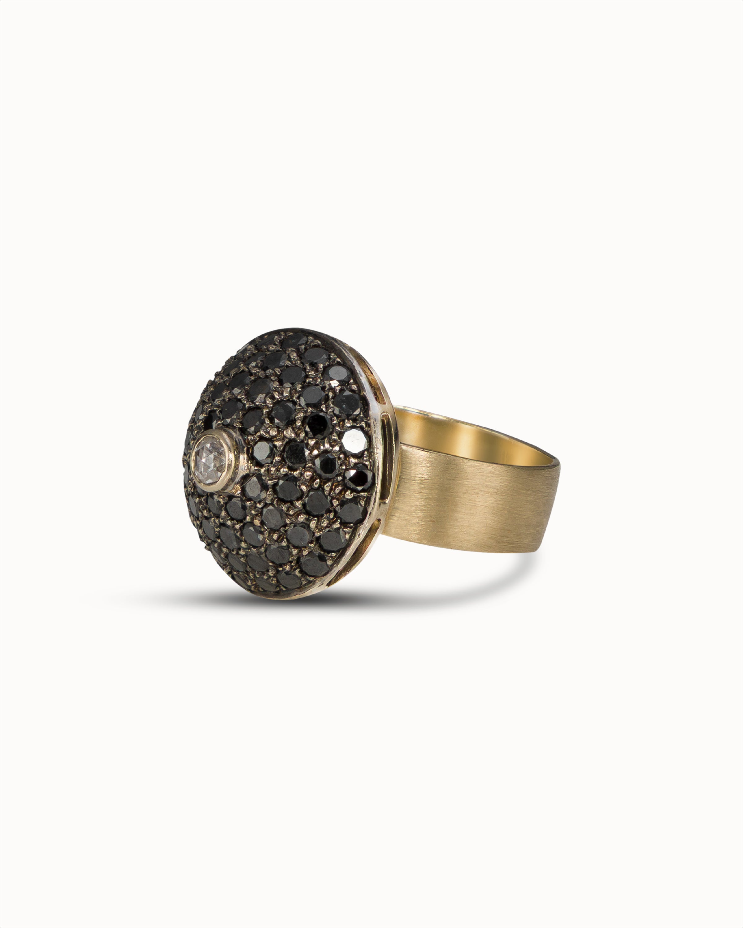 Ahalya Gold & Black Diamond Ring FR-XXXD-AA-04-0007 - Detailed View