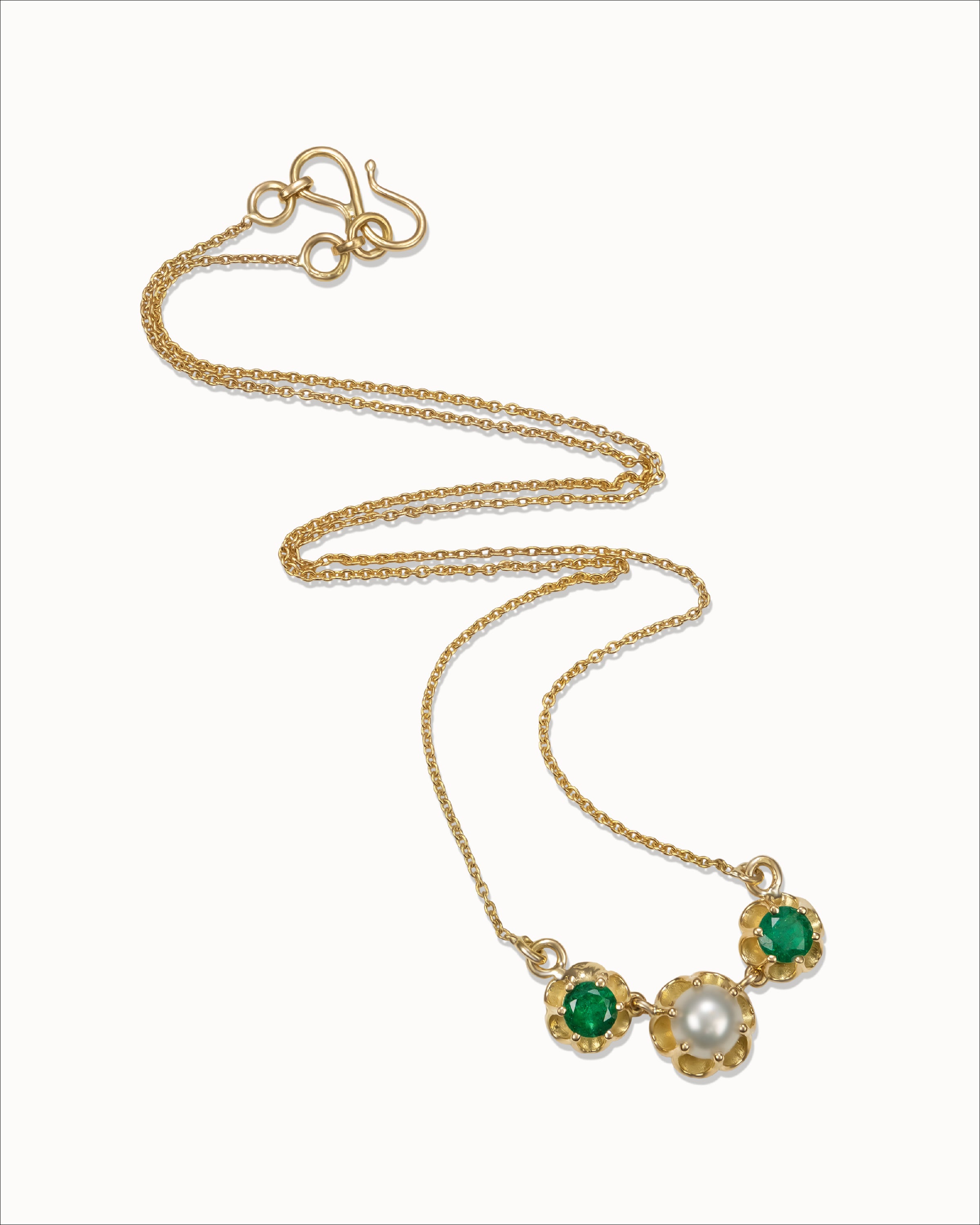 Ahalya Gold & Emerald Necklace SC-XEML-AA-01-0052 - Detailed View
