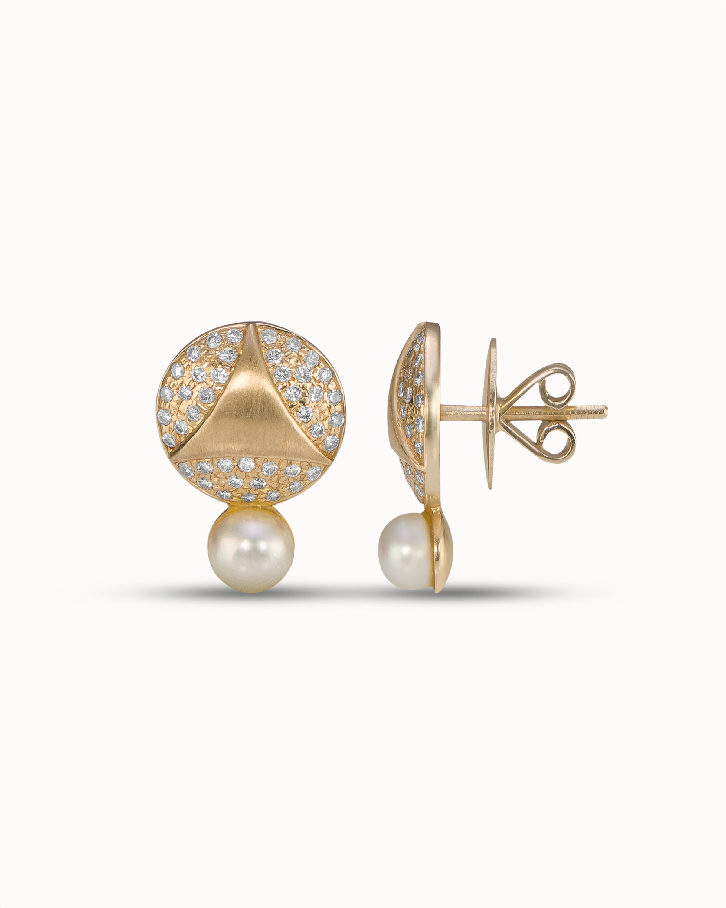 Ahalya Gold & Brilliant Cut Diamond Earrings HG-XBCD-AA-02-0025 - Screw View