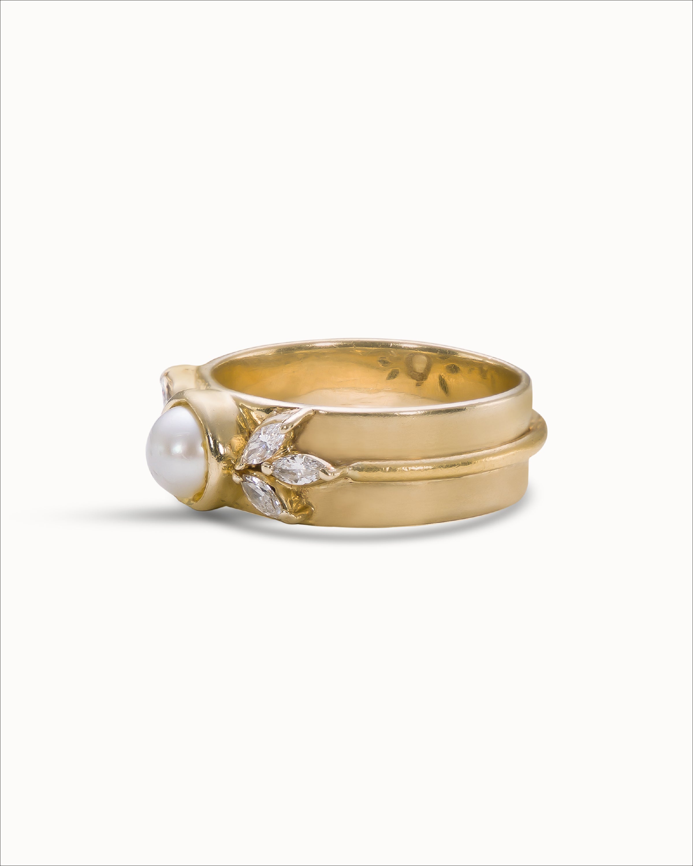 Ahalya Gold & Keshi Pearl Ring FR-KEPL-AA-04-0005 - Side View