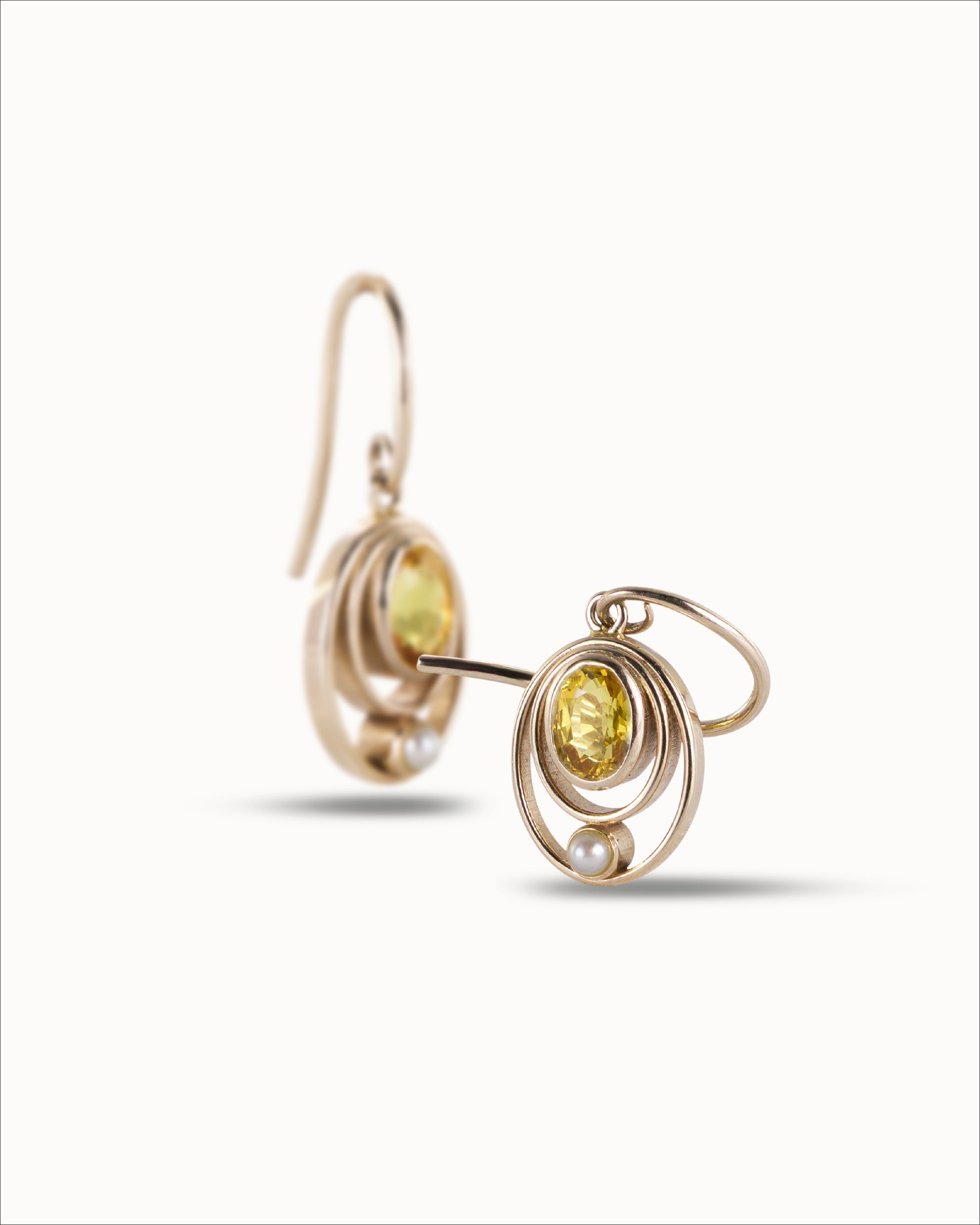 Ahalya Gold & Yellow Sapphire Earrings HG-MXDS-AA-02-0014 - Detailed View