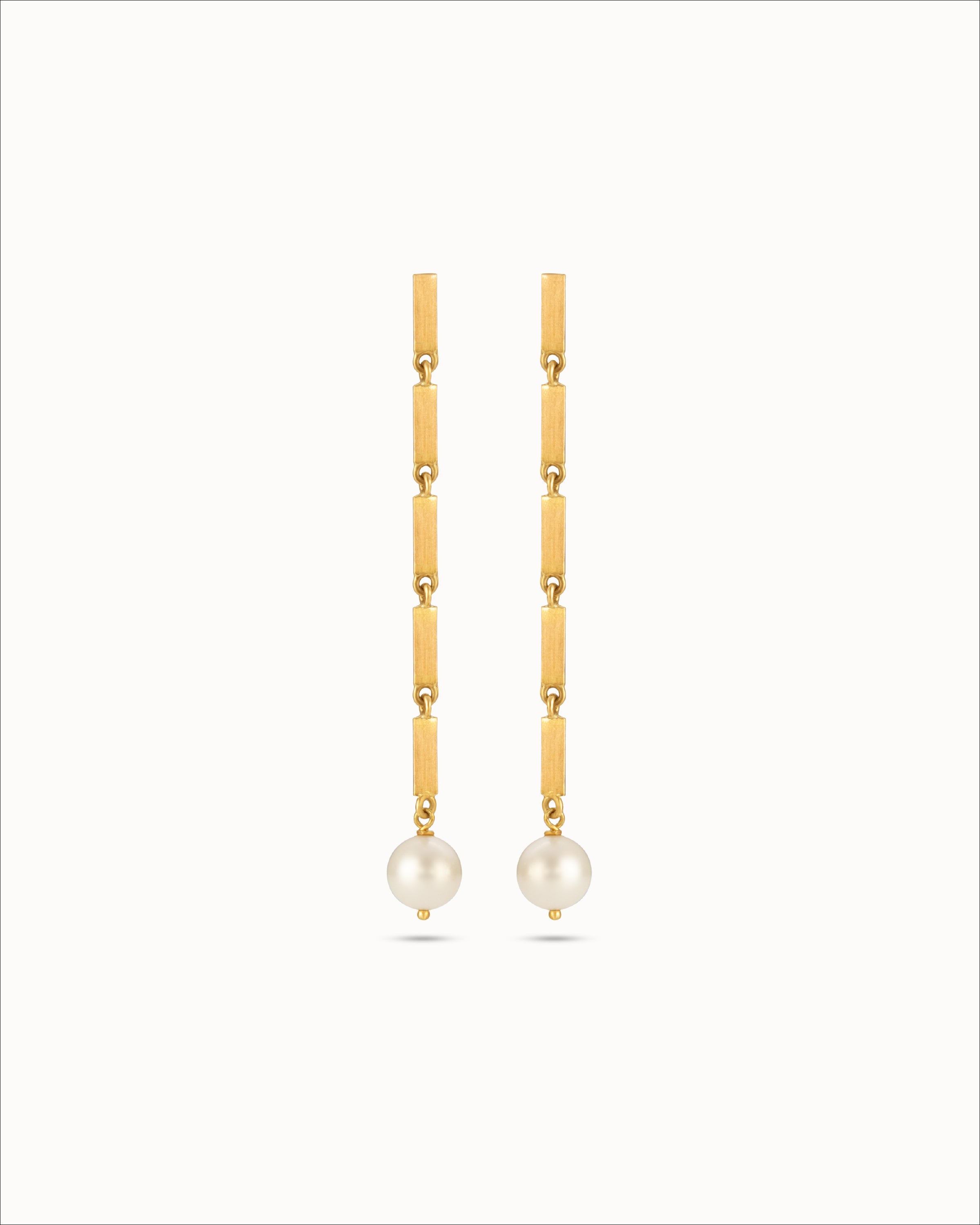 Ahalya Gold & South Sea Pearl Earrings HG-SSPL-AA-02-0150