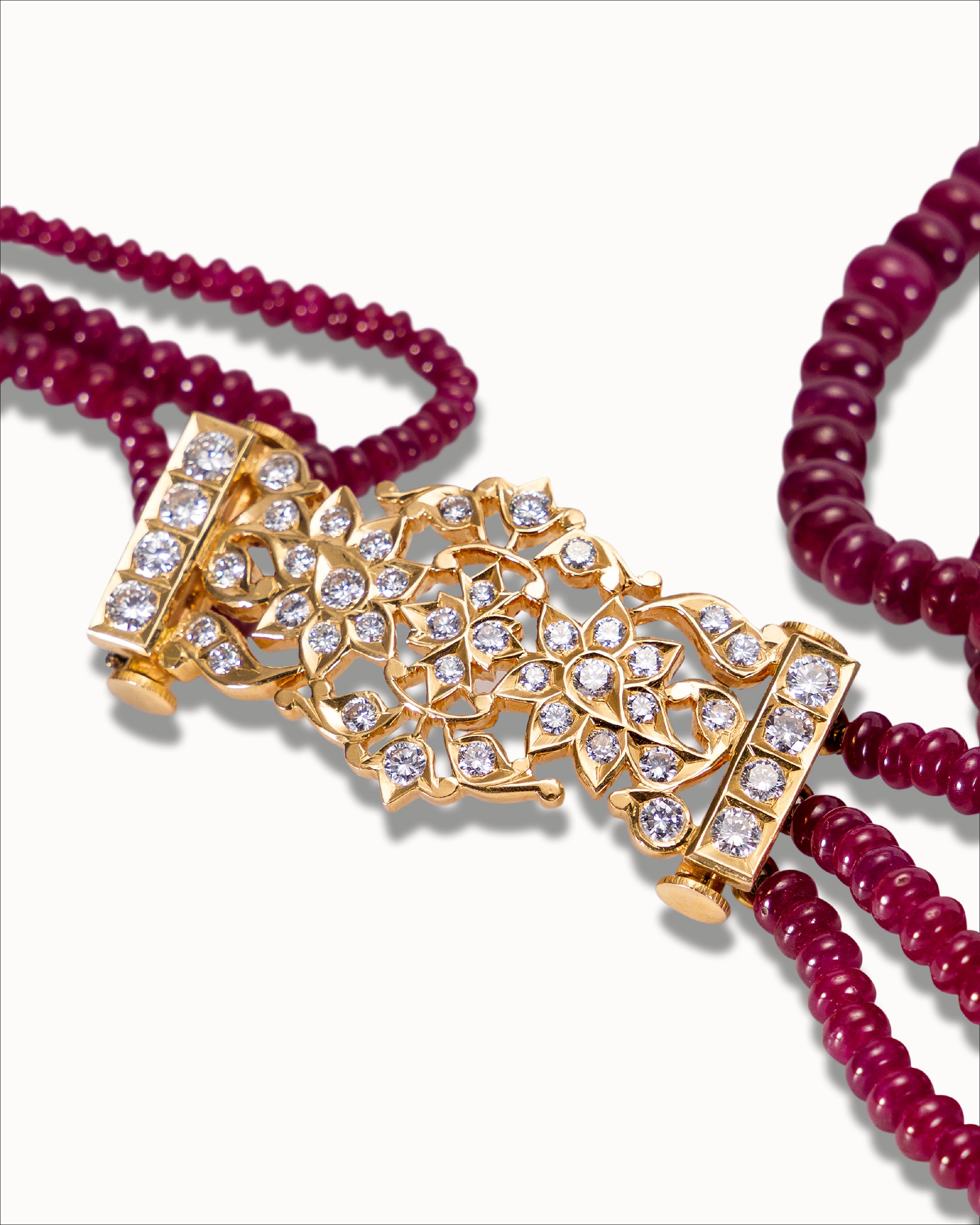 Ahalya Gold & Brilliant Cut Diamond Necklace MG-XBCD-AA-01-0004 - Pendant View