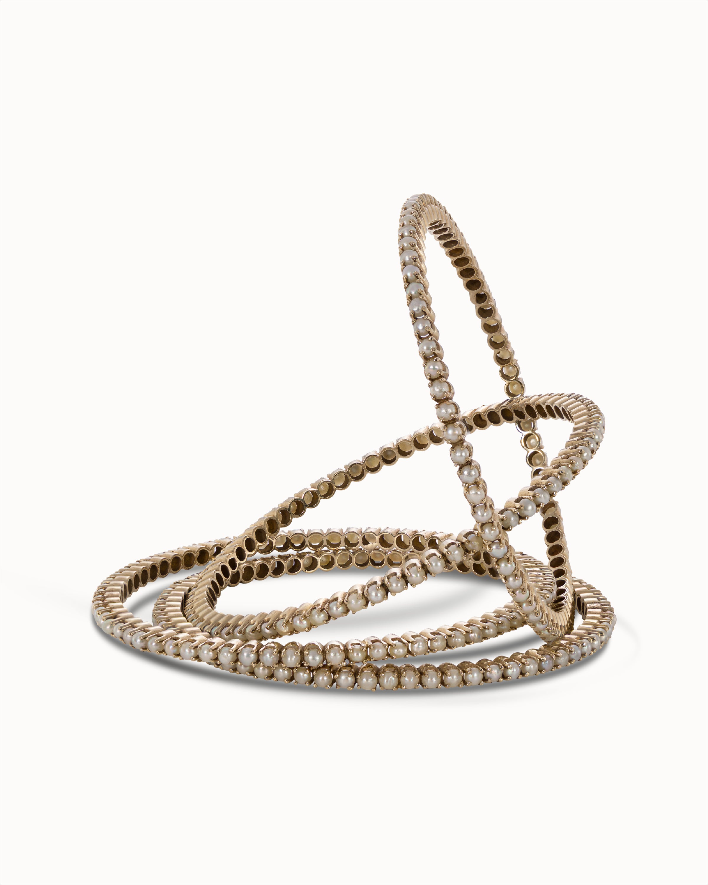 Ahalya Gold & Keshi Pearl Bangle SB-KEPL-AA-03-0008 - Angled View