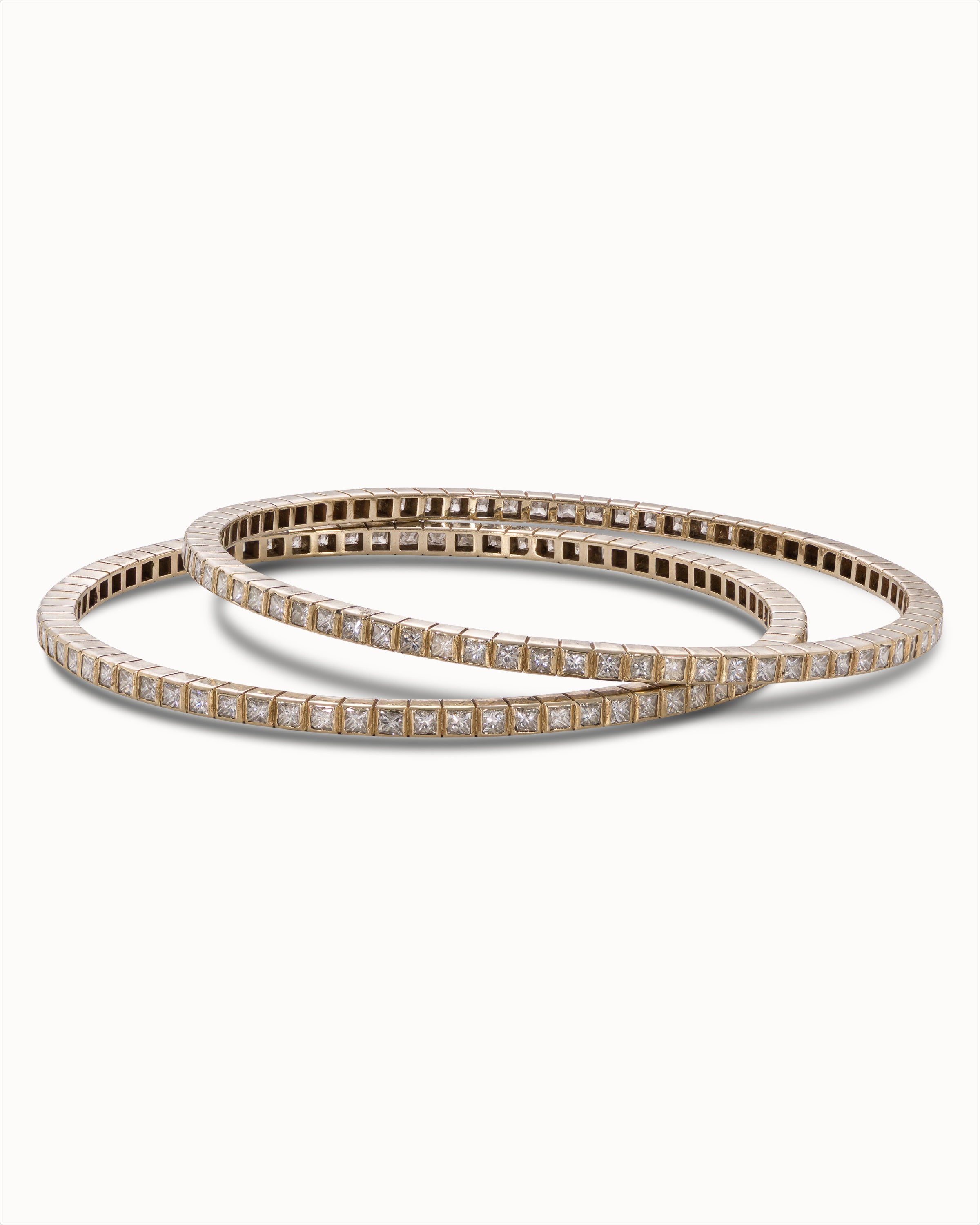 Ahalya Gold & Diamond Bangle SB-XXXD-AA-03-0006 - Angled View