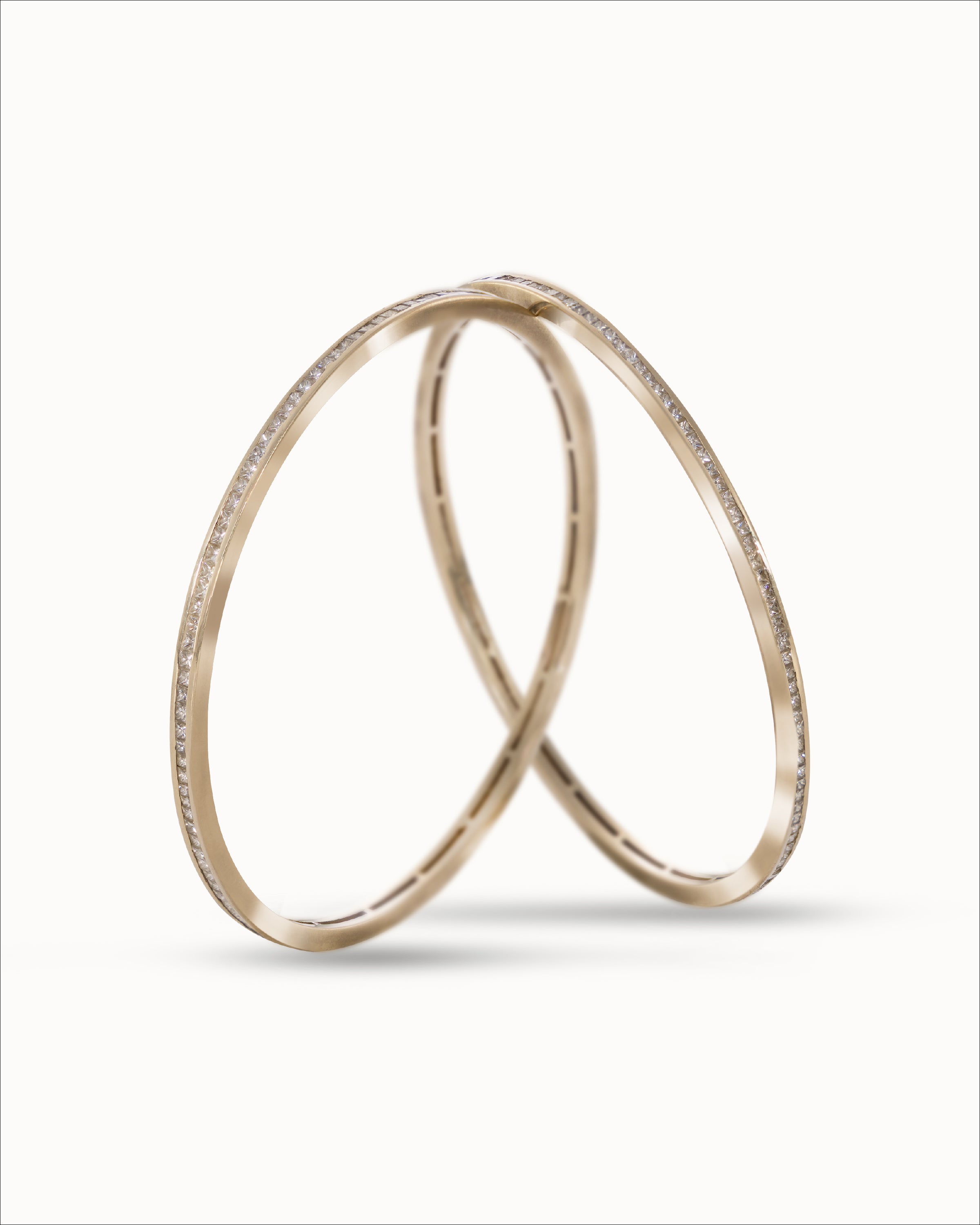 Ahalya Gold & Diamond Bangle SB-XXXD-AA-03-0007 - Detailed View