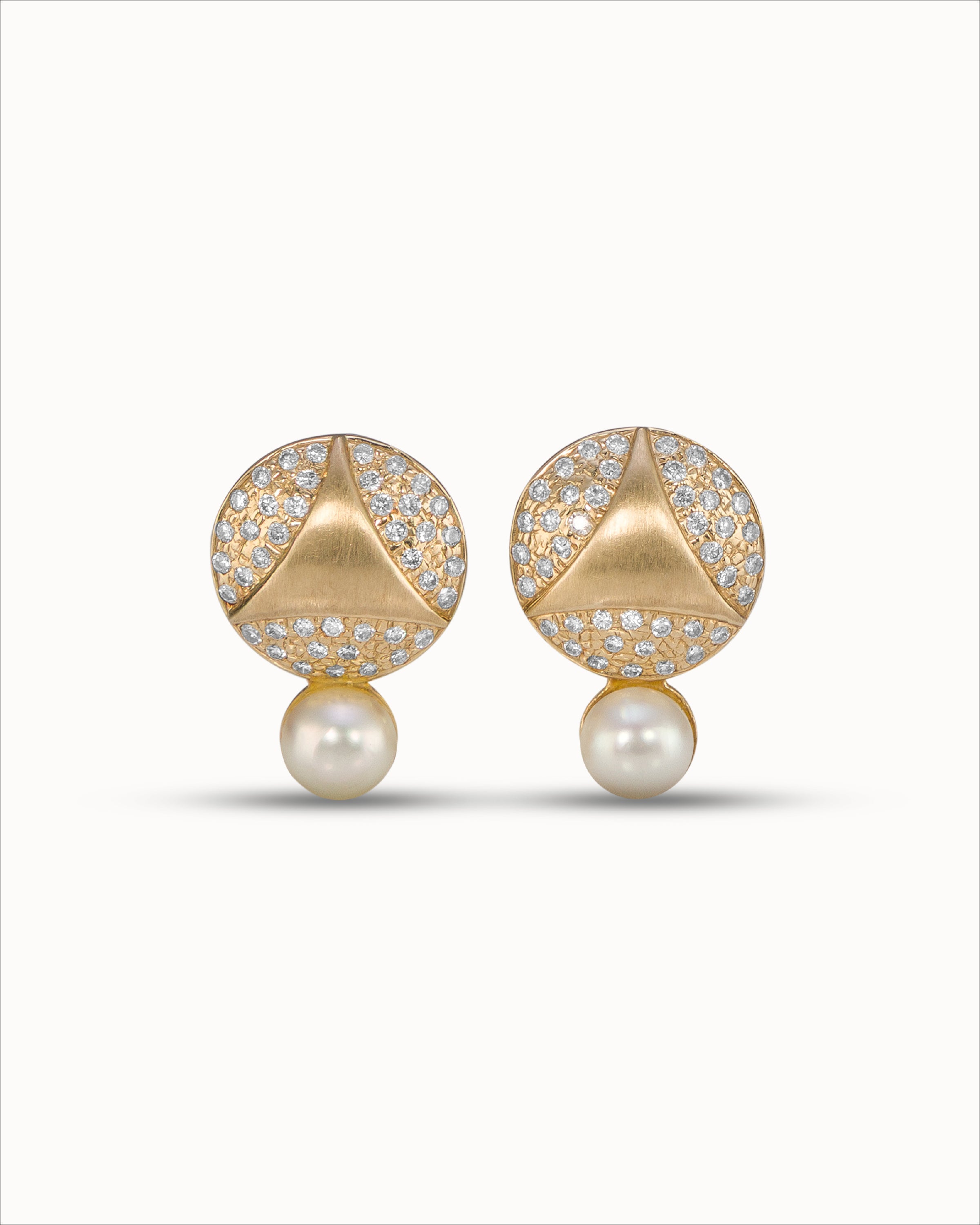 Ahalya Gold & Brilliant Cut Diamond Earrings HG-XBCD-AA-02-0025 - Cover View